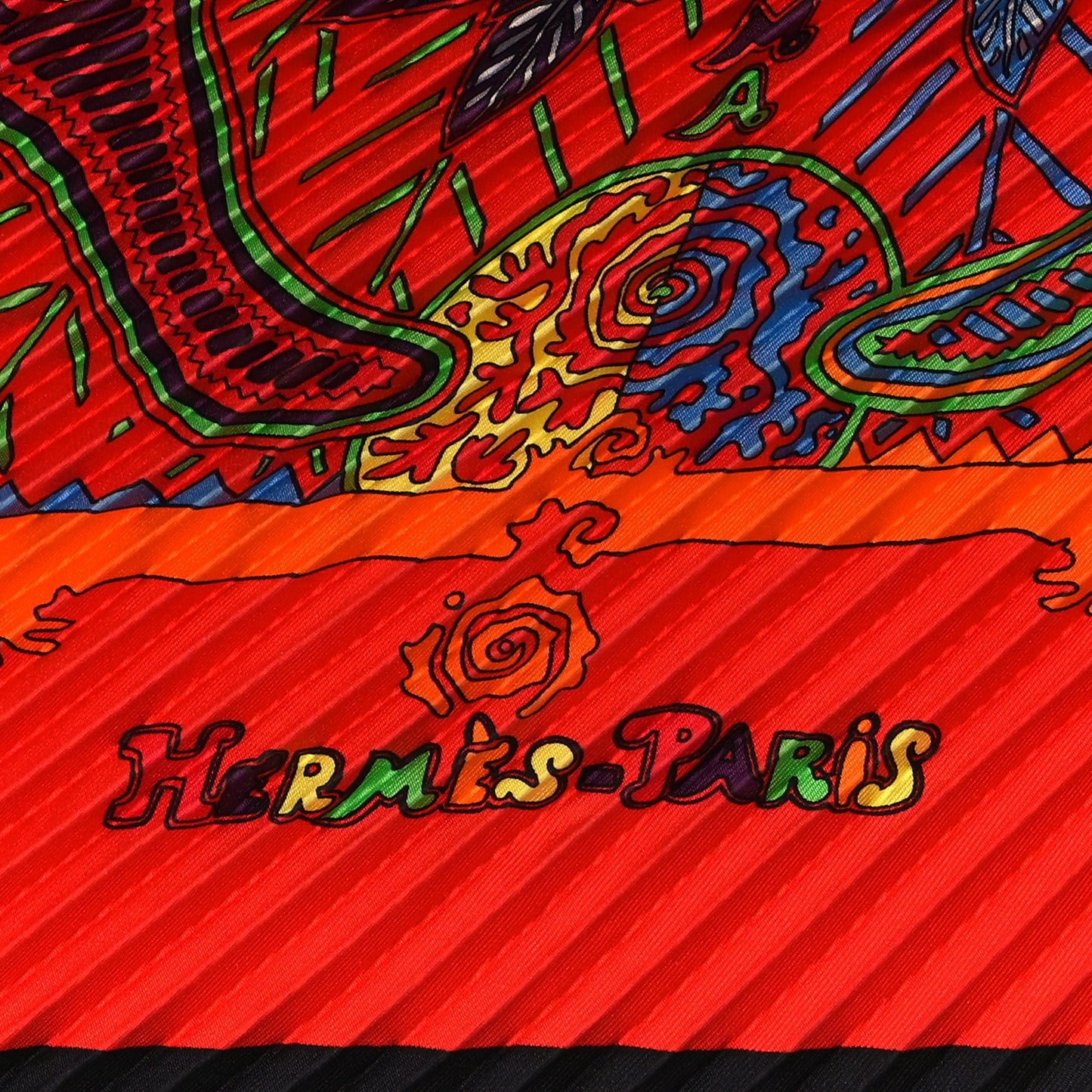 Silk Plisse Legende Kuna Peuple de Panama Scarf 90
