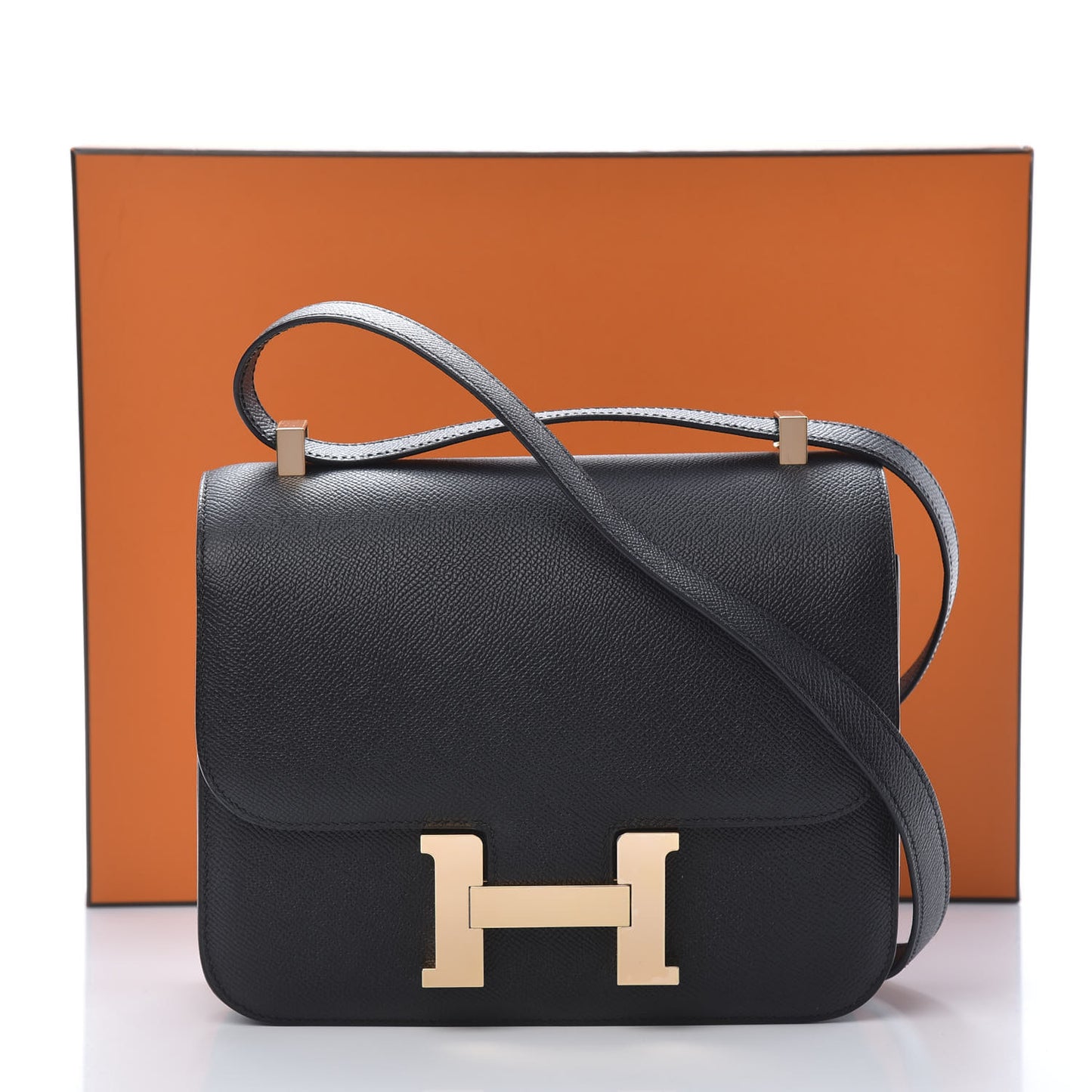Epsom Constance 24 Black
