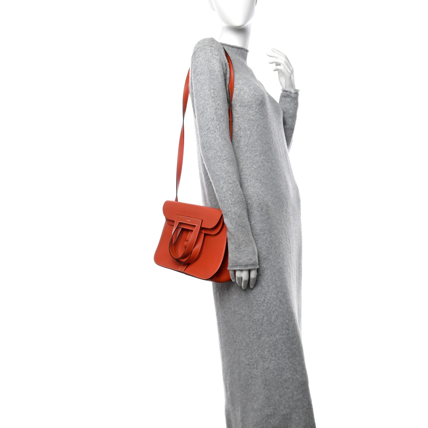 Hermes Taurillon Clemence Halzan 31 GM Orange 1647235 – FASHIONPHILE