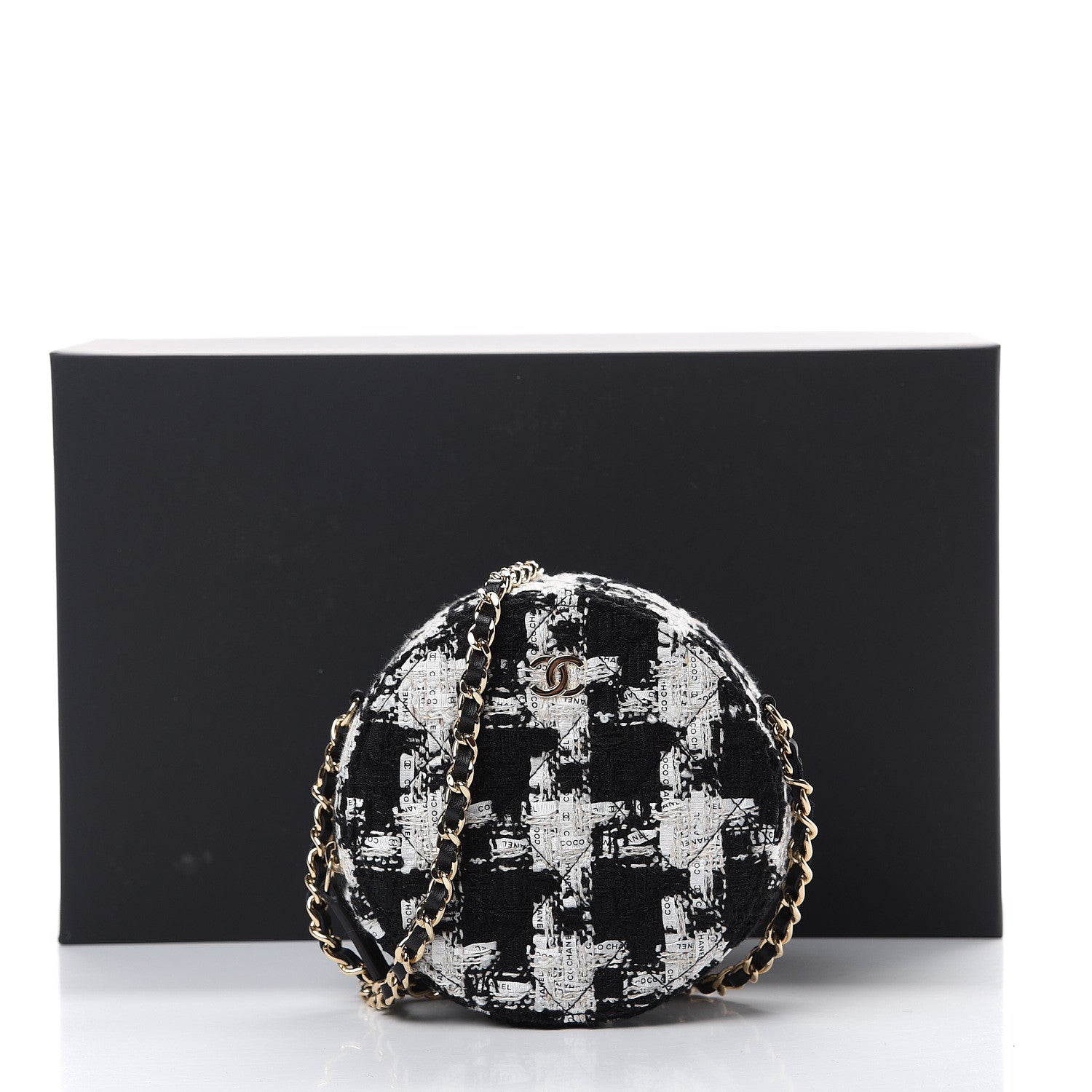 Chanel Tweed Quilted Round Clutch With Chain Black Ecru White 10 of 10