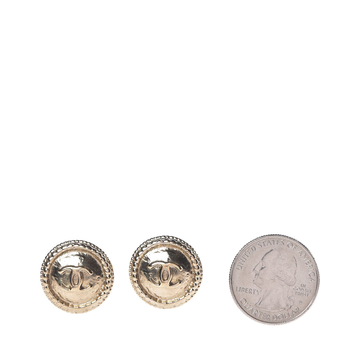 Medallion CC Earrings Gold