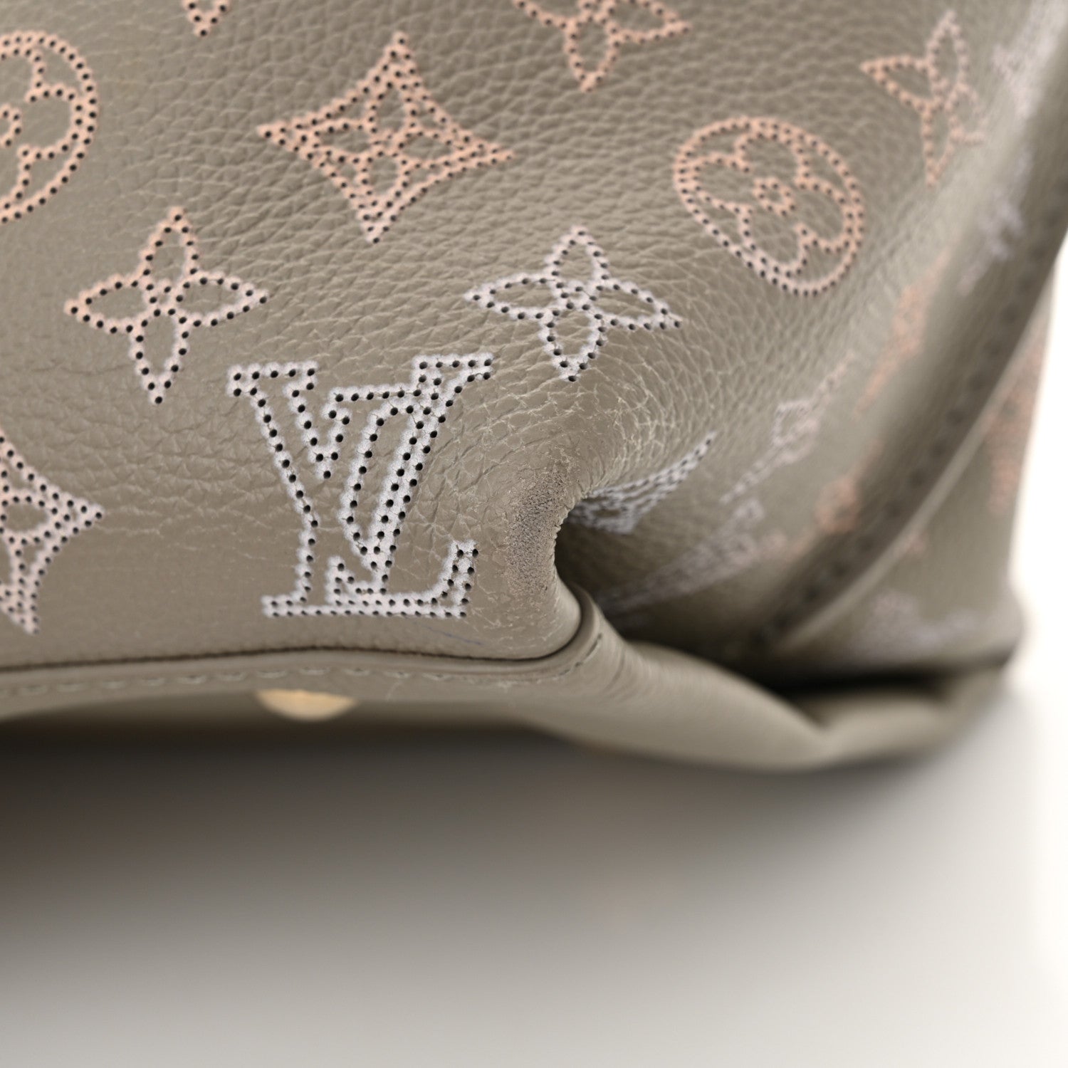 Louis Vuitton Reverse Mahina Carmel Hobo Gray 10 of 11