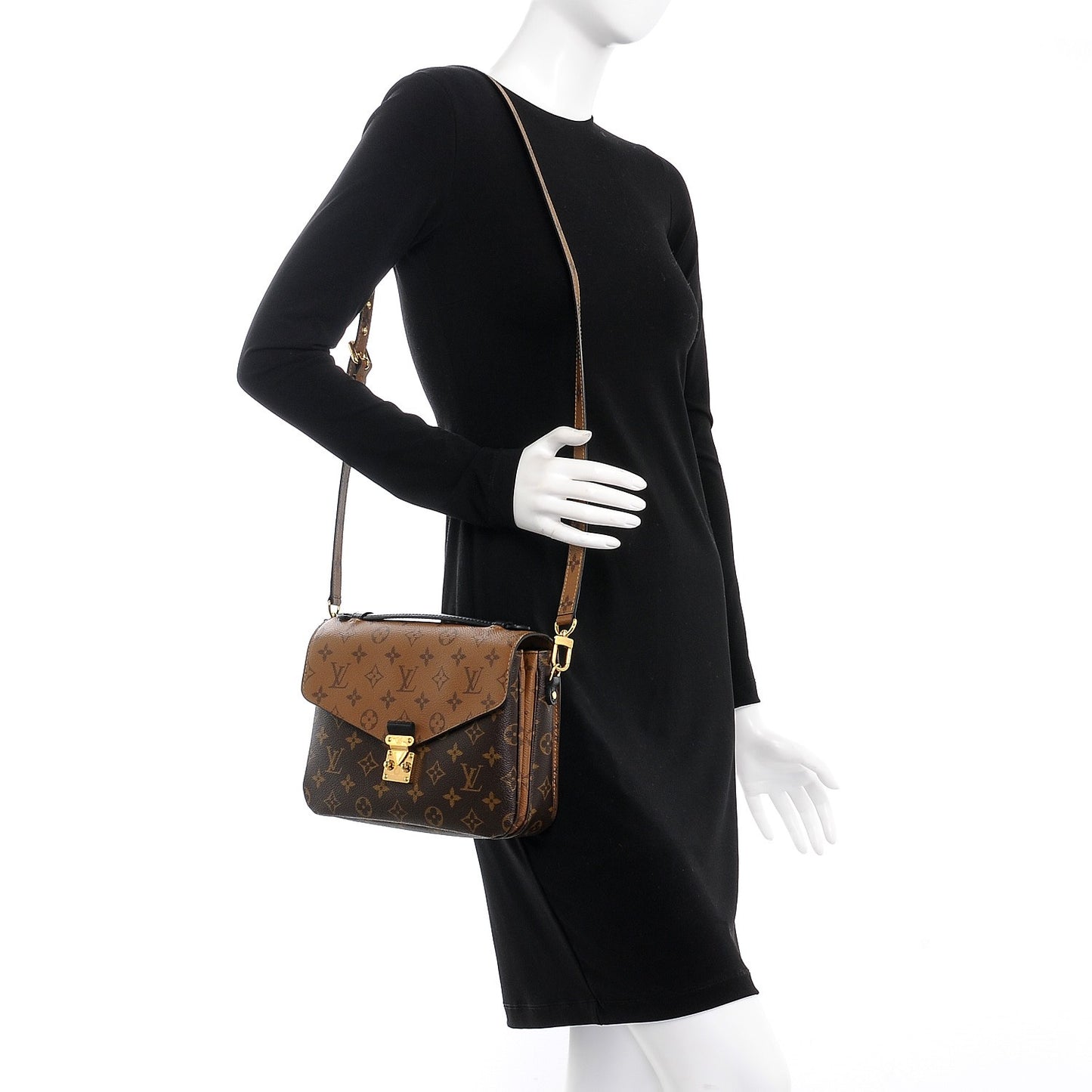 Reverse Monogram Pochette Metis