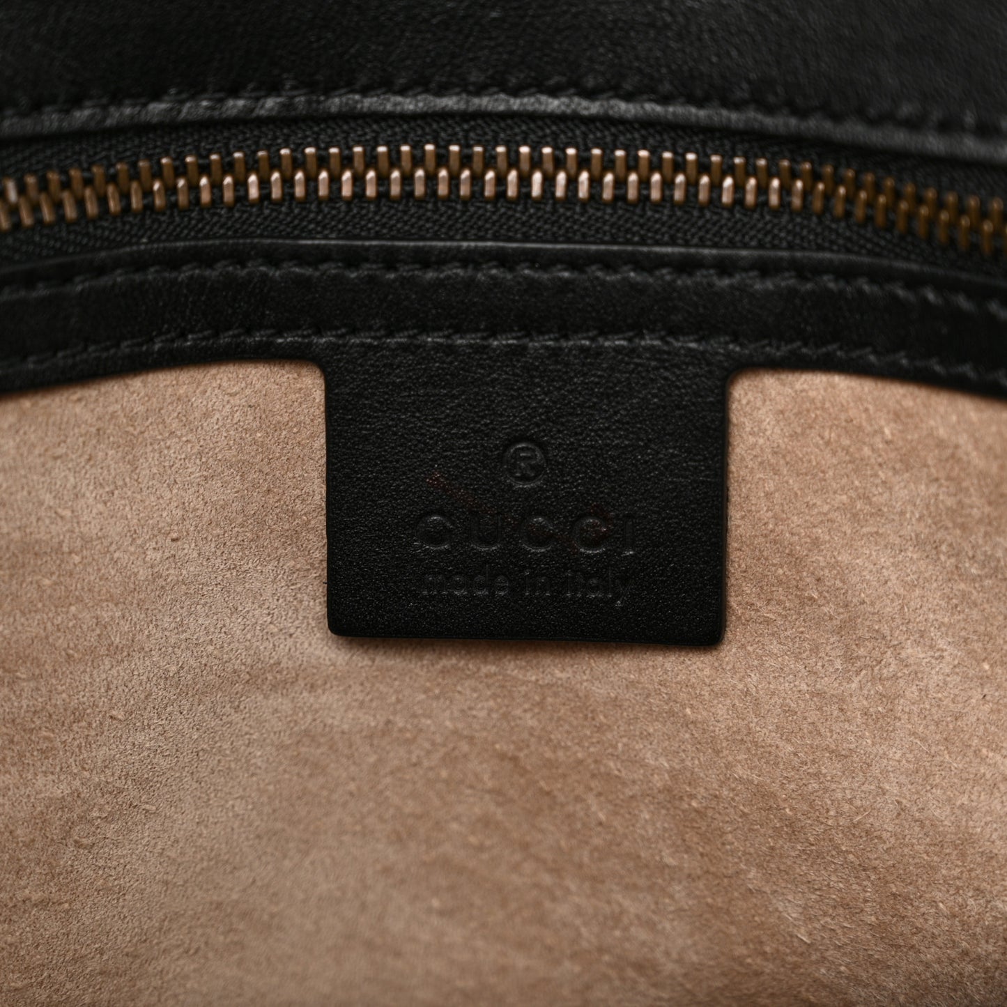Calfskin Matelasse Large GG Marmont Shoulder Bag Black