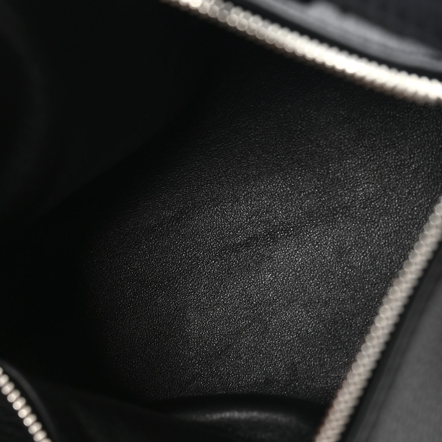 Grained Calfskin 90's Bag Black