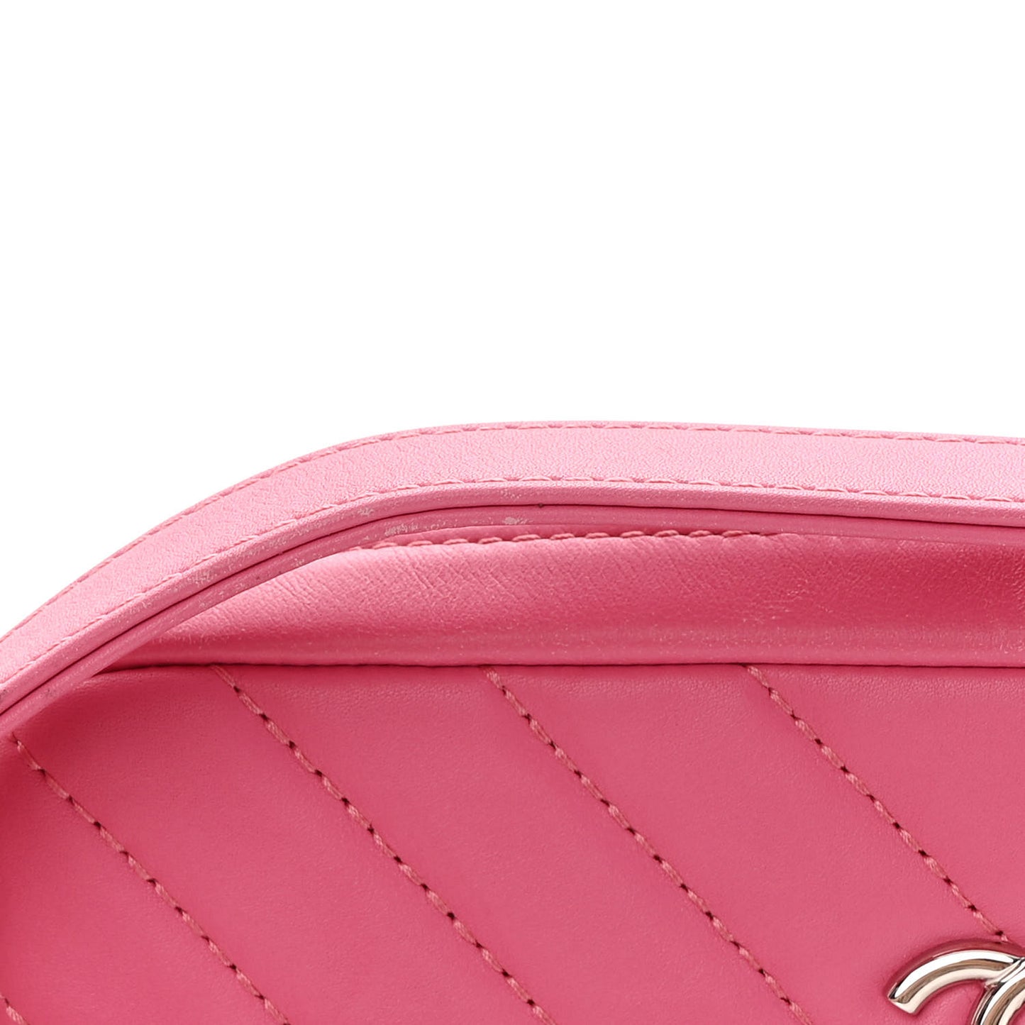 Lambskin Chevron Quilted Small Promenade Camera Case Pink