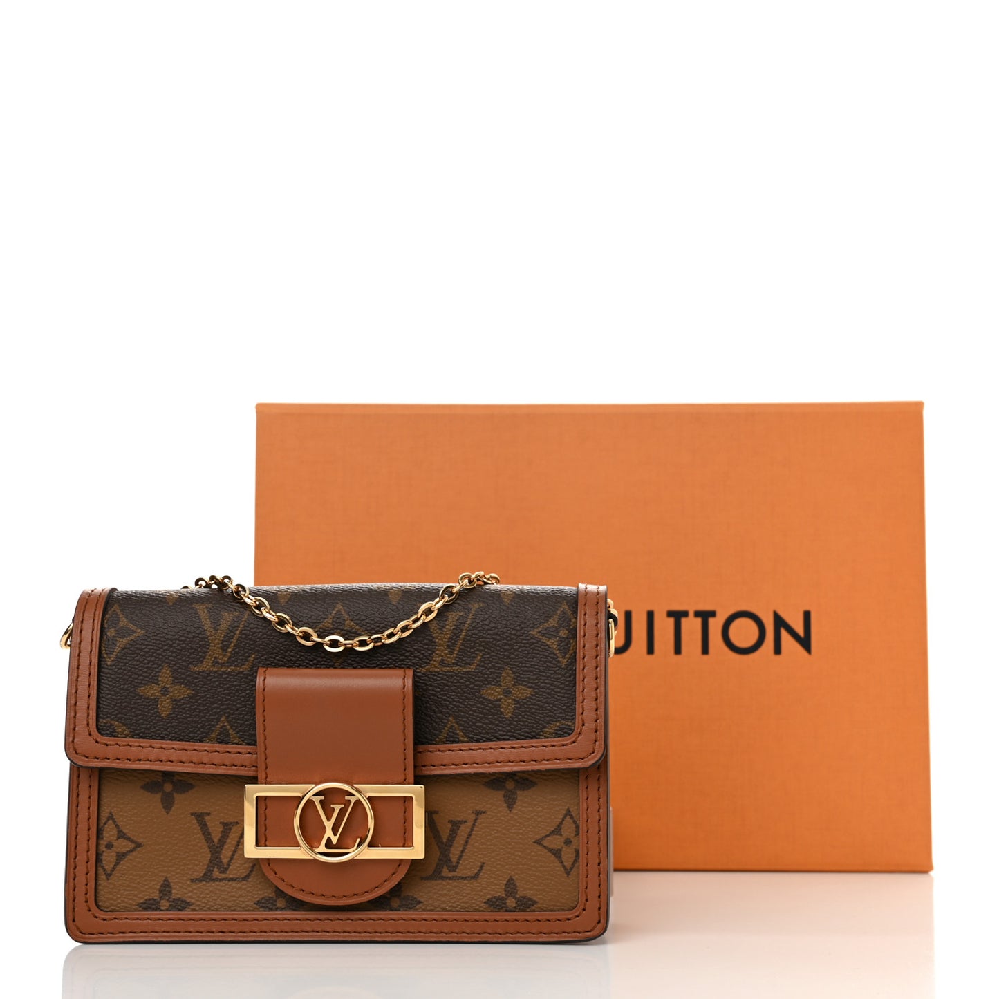 Reverse Monogram Dauphine Chain Wallet