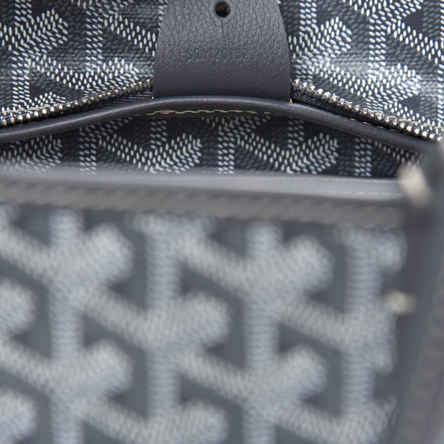 Goyardine Artois PM Grey