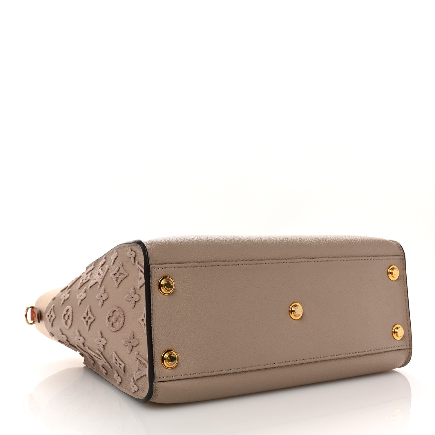 Louis Vuitton Calfskin Monogram Tufting On My Side Galet 4 of 9