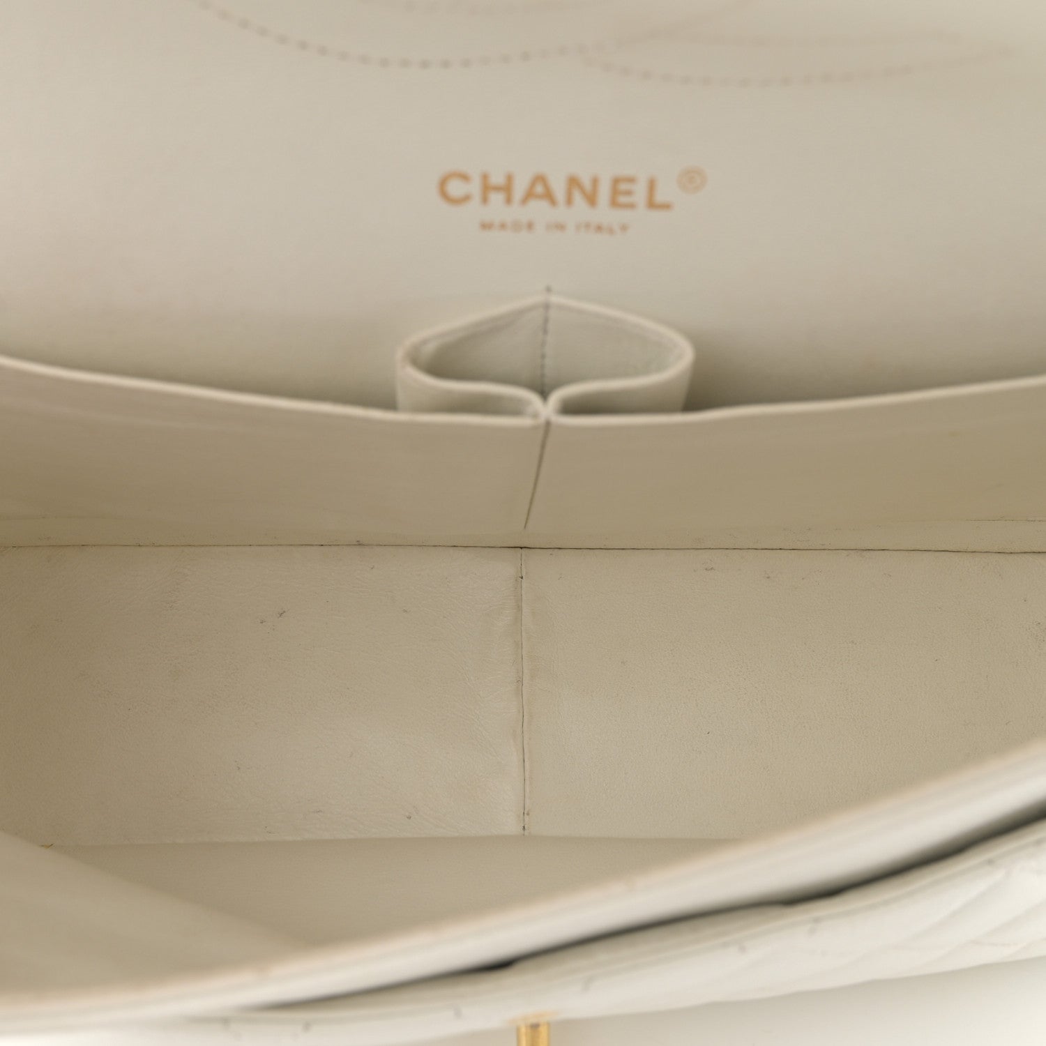 Chanel Caviar Quilted Jumbo Double Flap White 5 of 13