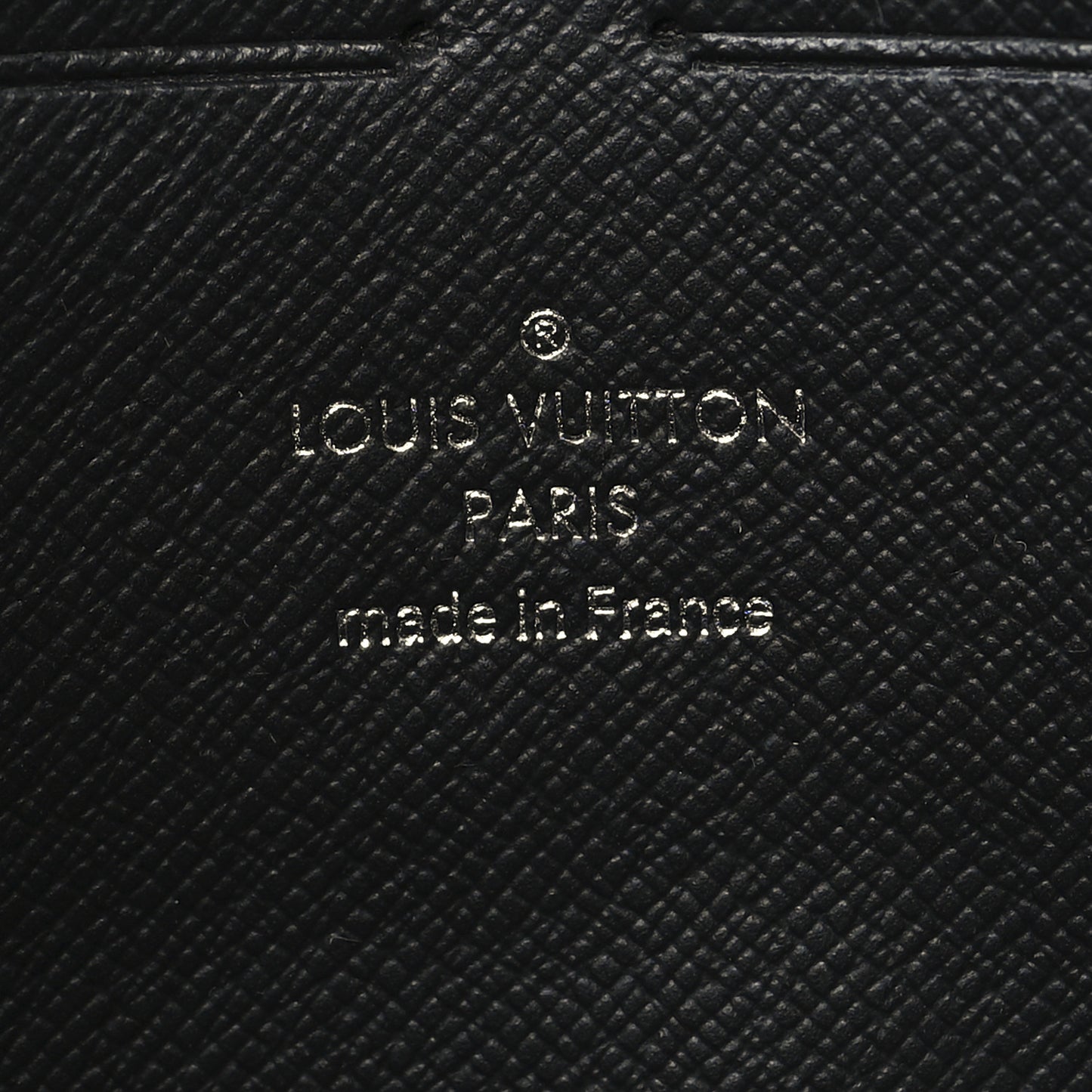 Epi Pochette Voyage MM Black