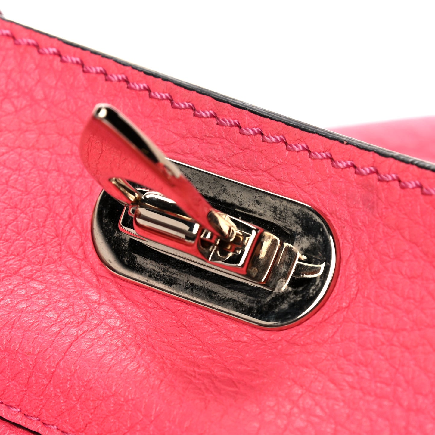 Pebbled Calfskin Medium Rockstud Tote Fuxia Fluo