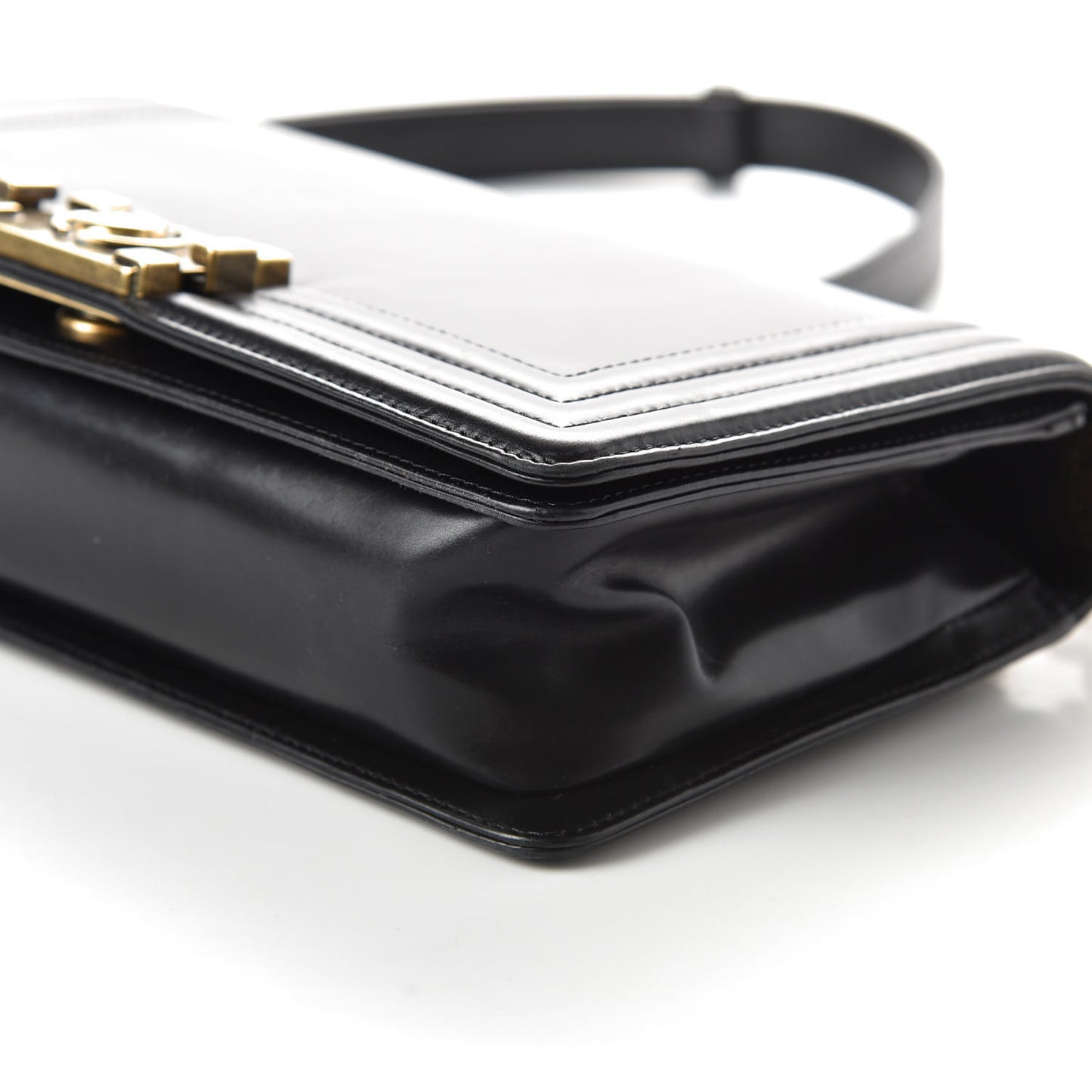 Glazed Calfskin Medium Boy Flap Black