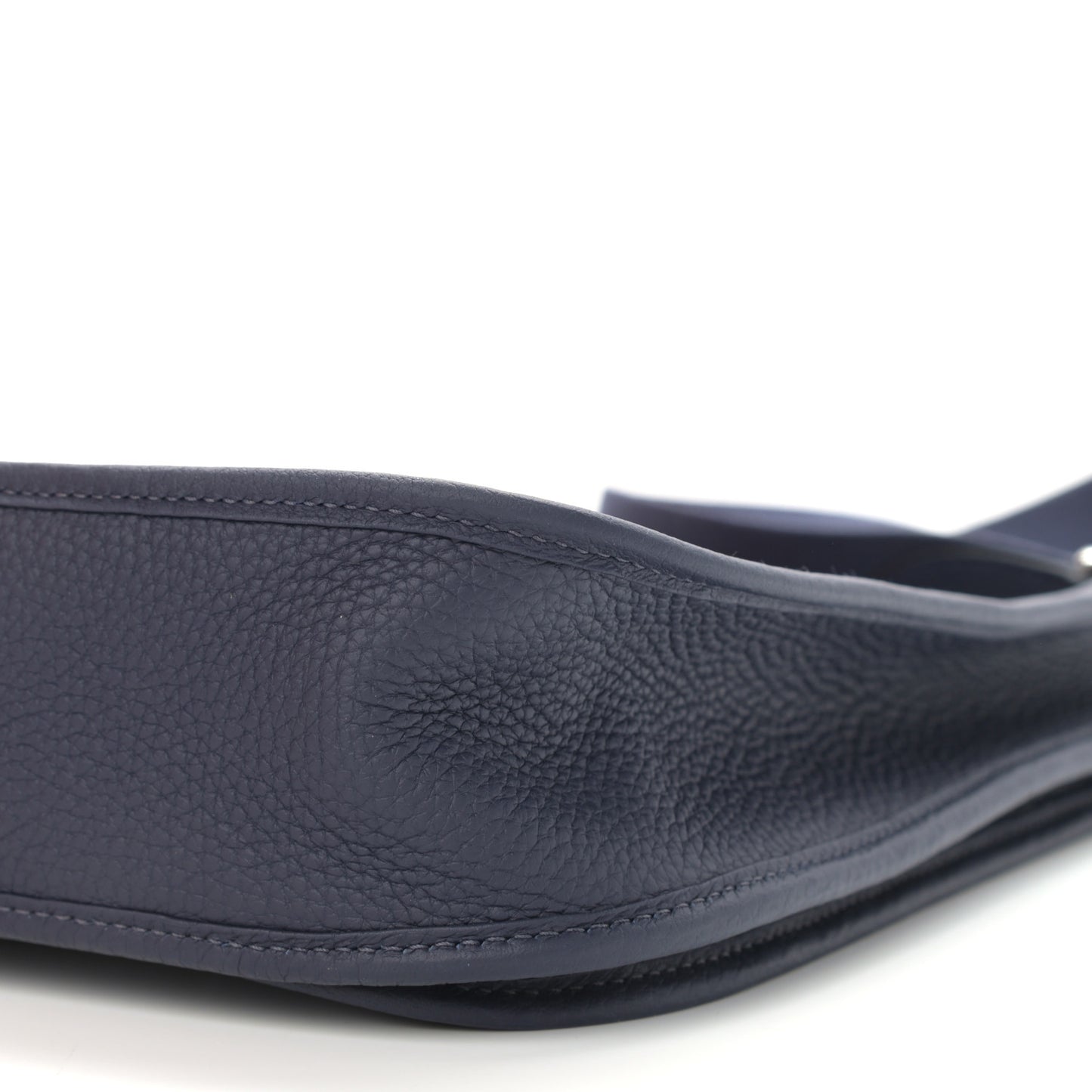 Taurillon Clemence Evelyne III PM Bleu Nuit