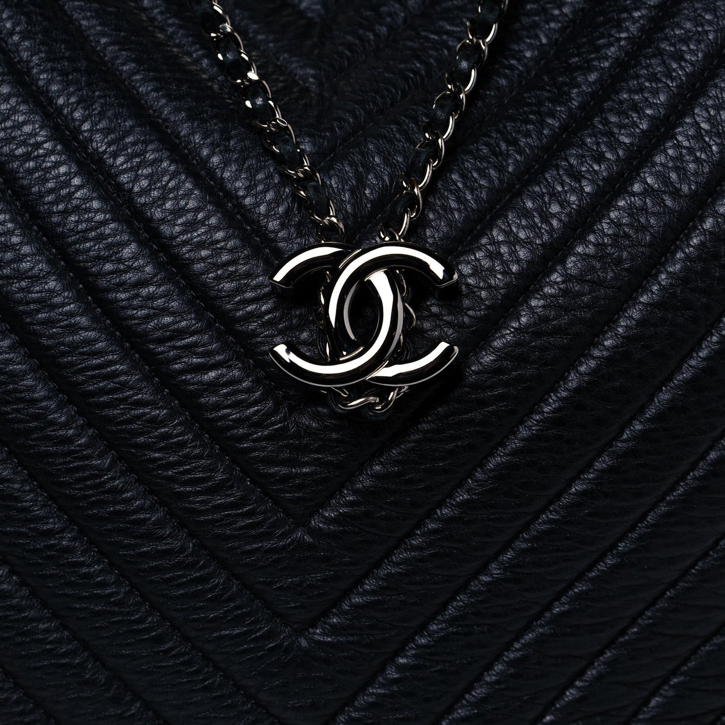 Deerskin Chevron Large CC Chain Bucket Drawstring Bag Black