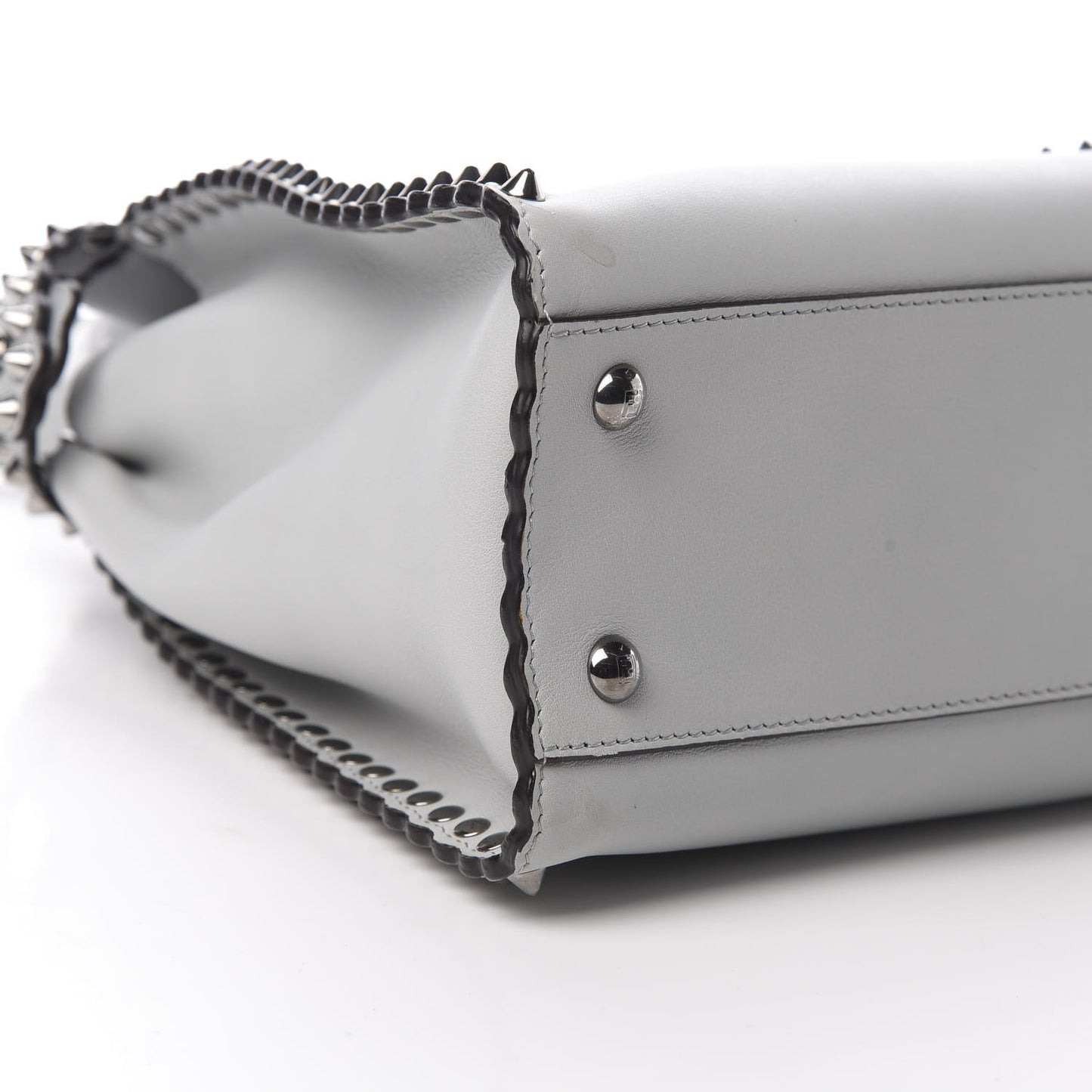 Vitello Seta Shiny Nappa Scalloped Studded Medium Peekaboo Iconic Satchel Grigio Perla