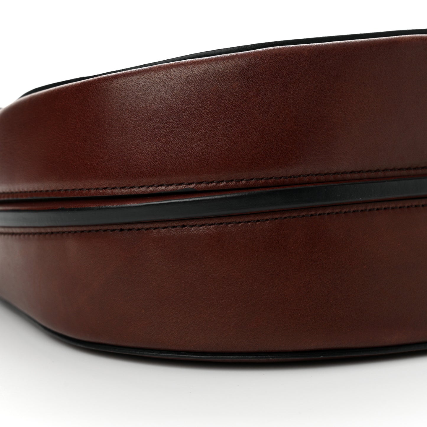 Natural Calfskin Medium Trotteur Burgundy