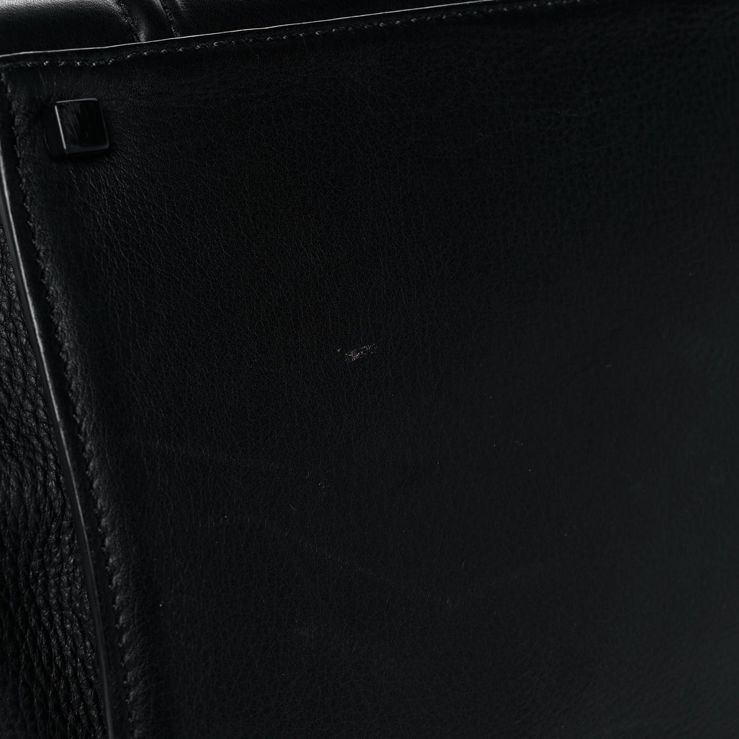 Supple Calfskin Medium Phantom Luggage Black