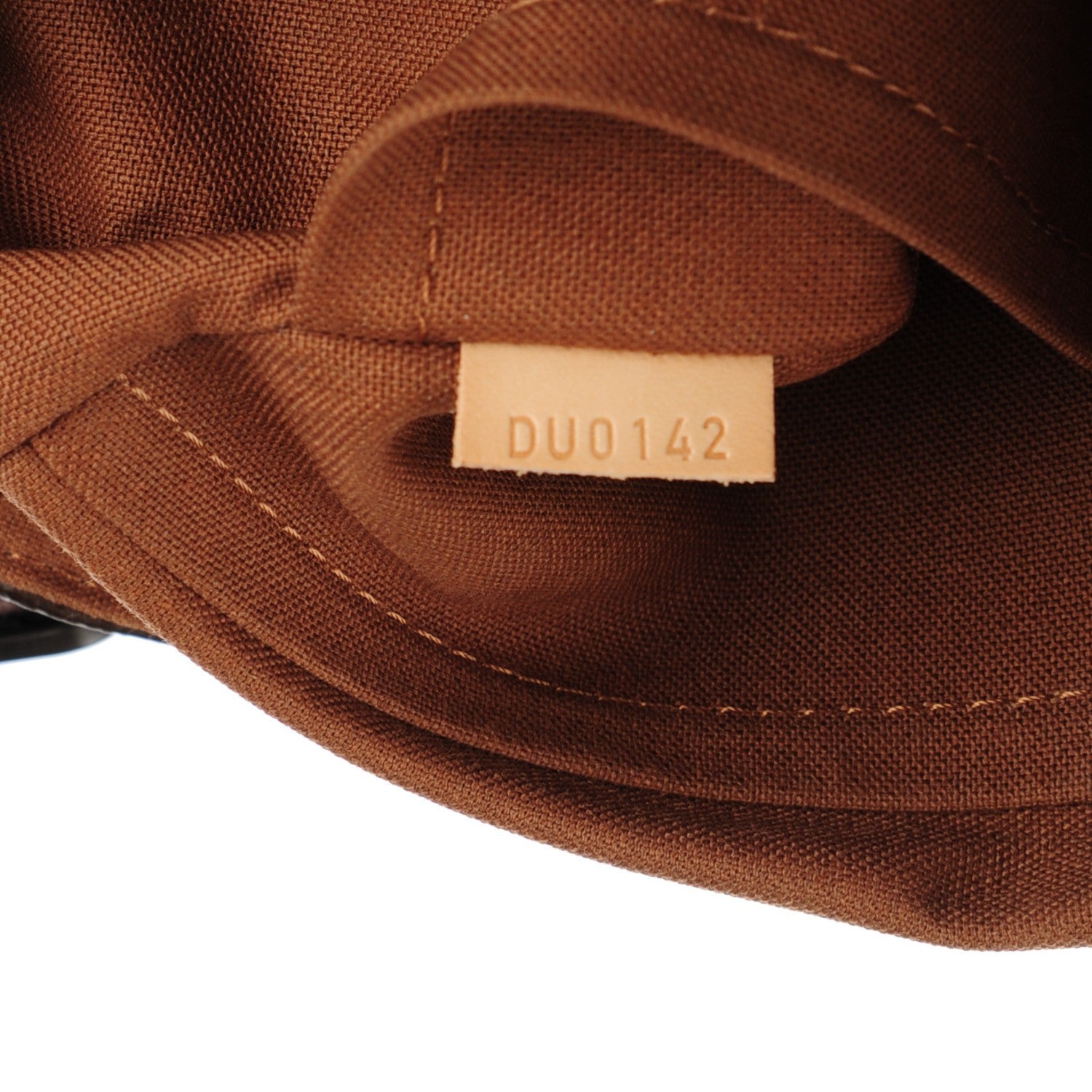 Louis Vuitton Monogram Beaubourg MM Messenger Bag 7 of 7