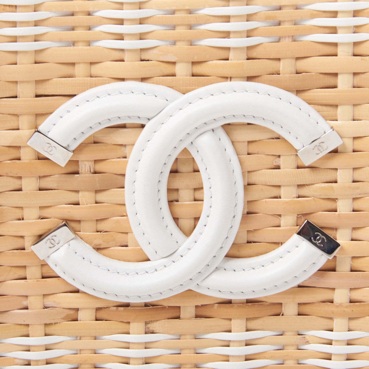 Chanel Raffia Calfskin CC Filigree Vanity Case White 7 of 10