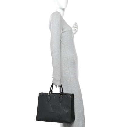 Louis Vuitton Empreinte Monogram Giant Onthego MM Black 2 of 9