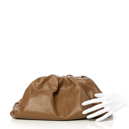 Bottega Veneta Smooth Butter Calf The Pouch Oversized Clutch Cammello 2 of 8