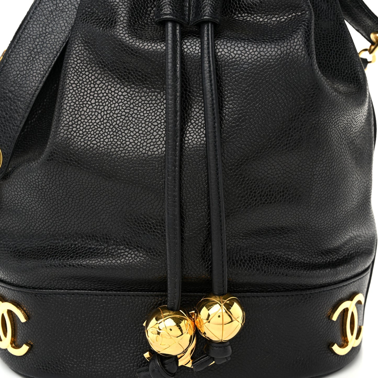 Caviar CC Drawstring Shoulder Bag Black
