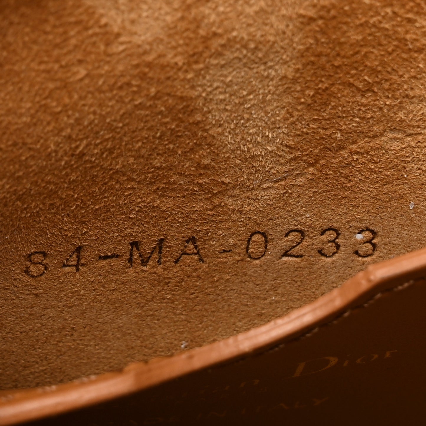 Box Calfskin Medium Bobby Flap Camel