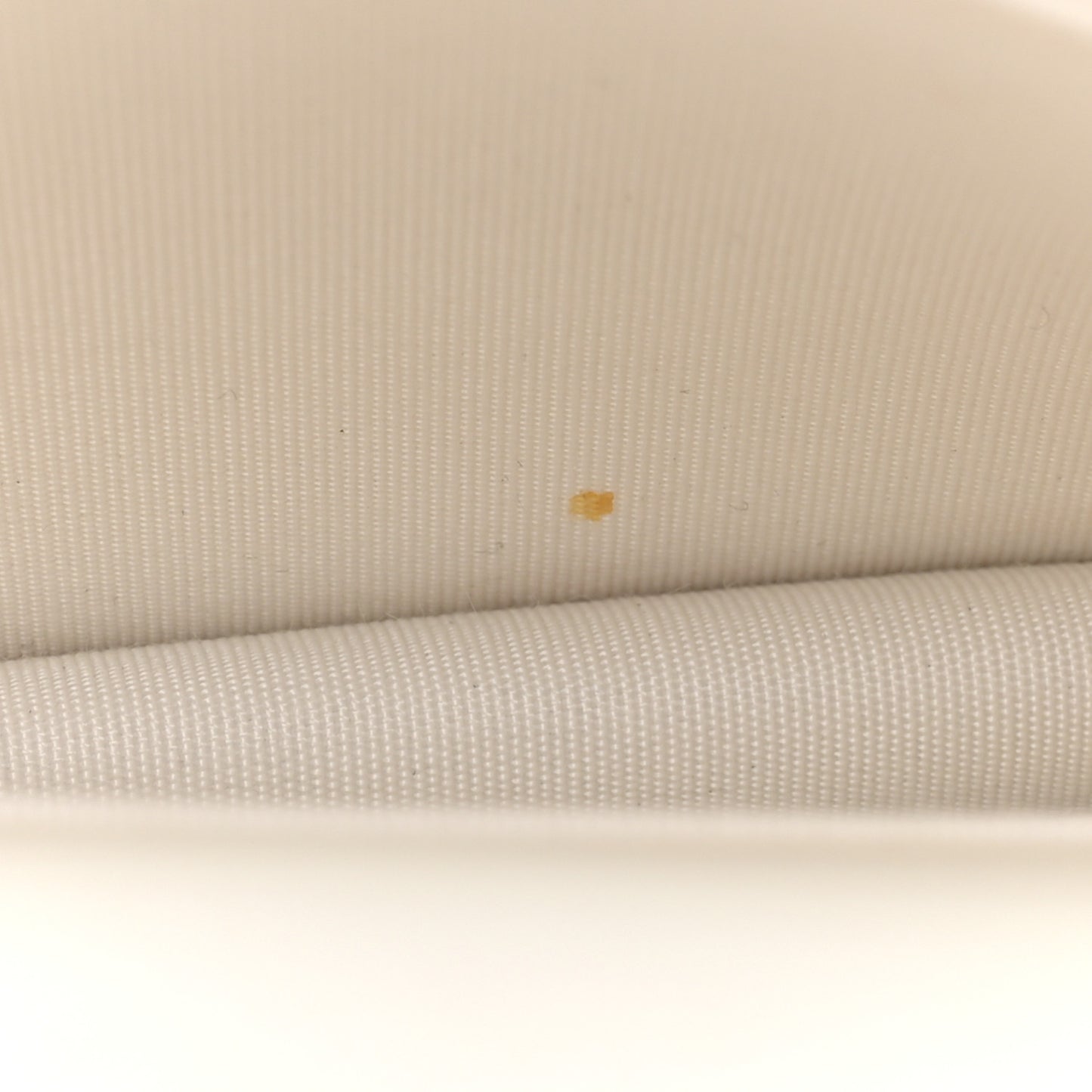 Calfskin Quilted Maxi Pearls Clutch With Chain White