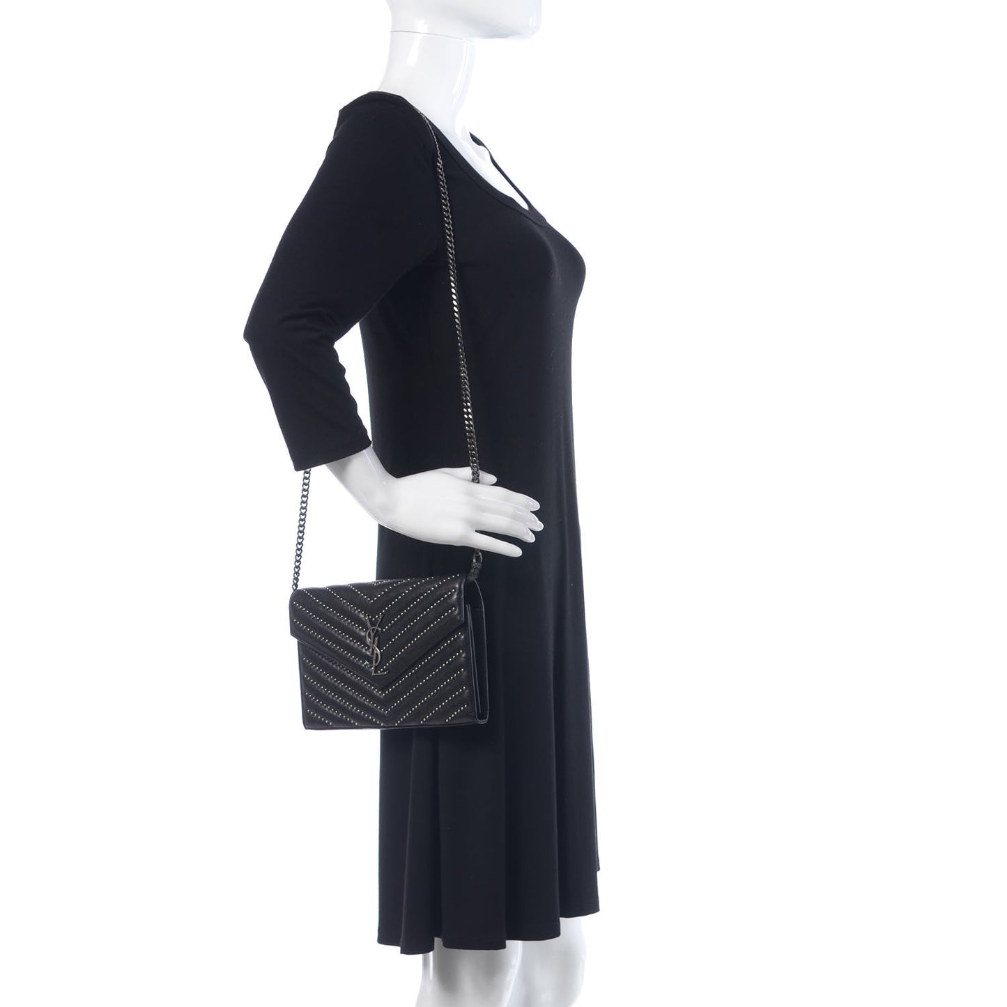 Grain De Poudre Matelasse Chevron Studded Monogram Chain Wallet Black