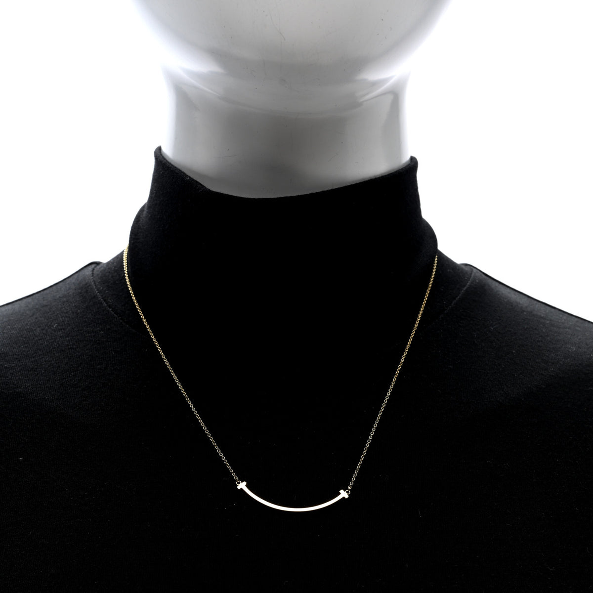 18K Yellow Gold Small T Smile Pendant Necklace