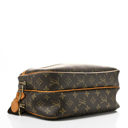 Louis Vuitton Monogram Reporter PM 5 of 10
