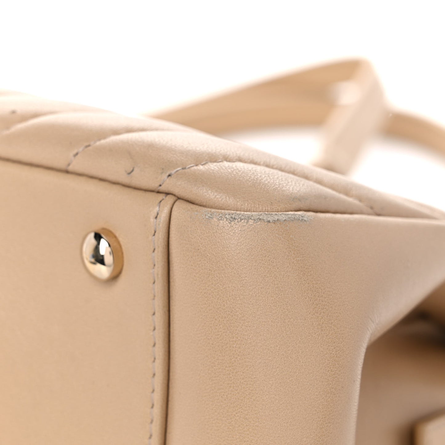 Lambskin Surpique Chevron Large Tote Beige