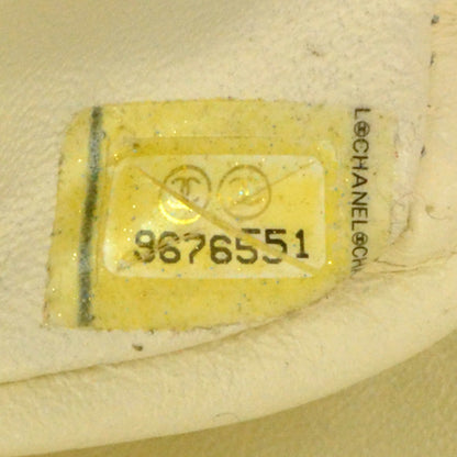 Chanel Caviar East West Flap White 8 of 9