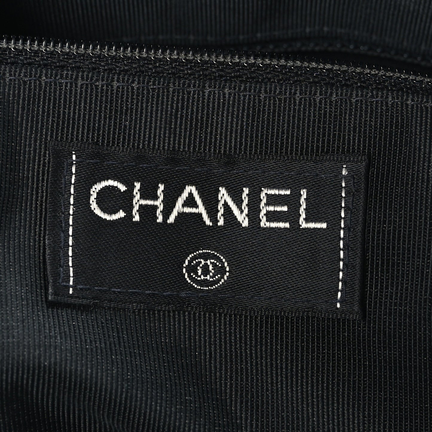 Caviar Quilted CC Shoulder Bag Black