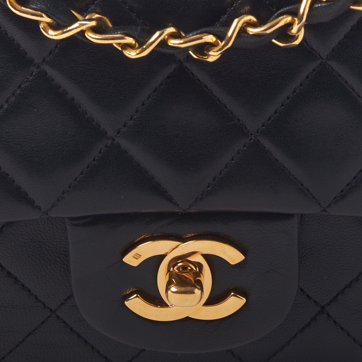 Lambskin Quilted Medium Double Flap Black