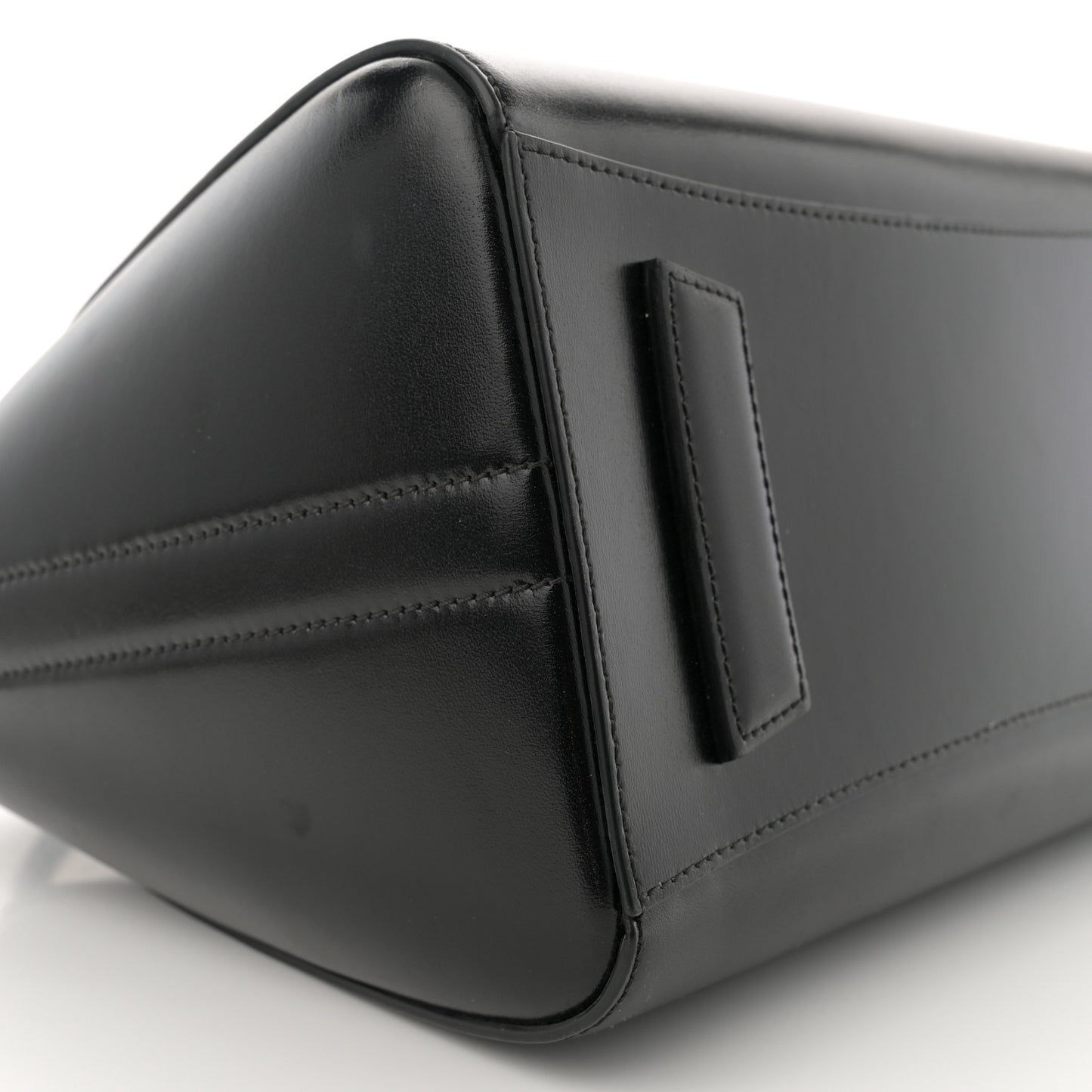 Shiny Lord Calfskin Small Antigona Black