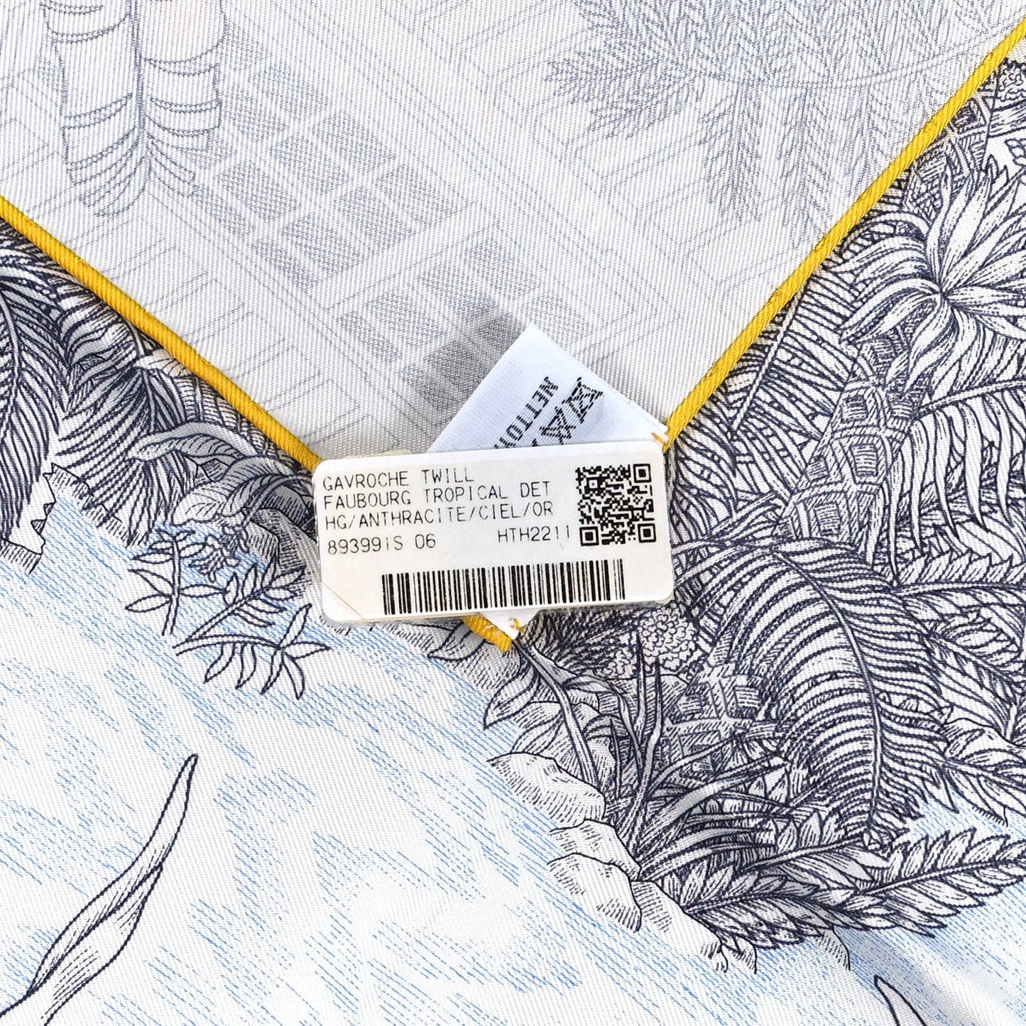 Silk Faubourg Tropical Scarf 45 Anthracite Ciel