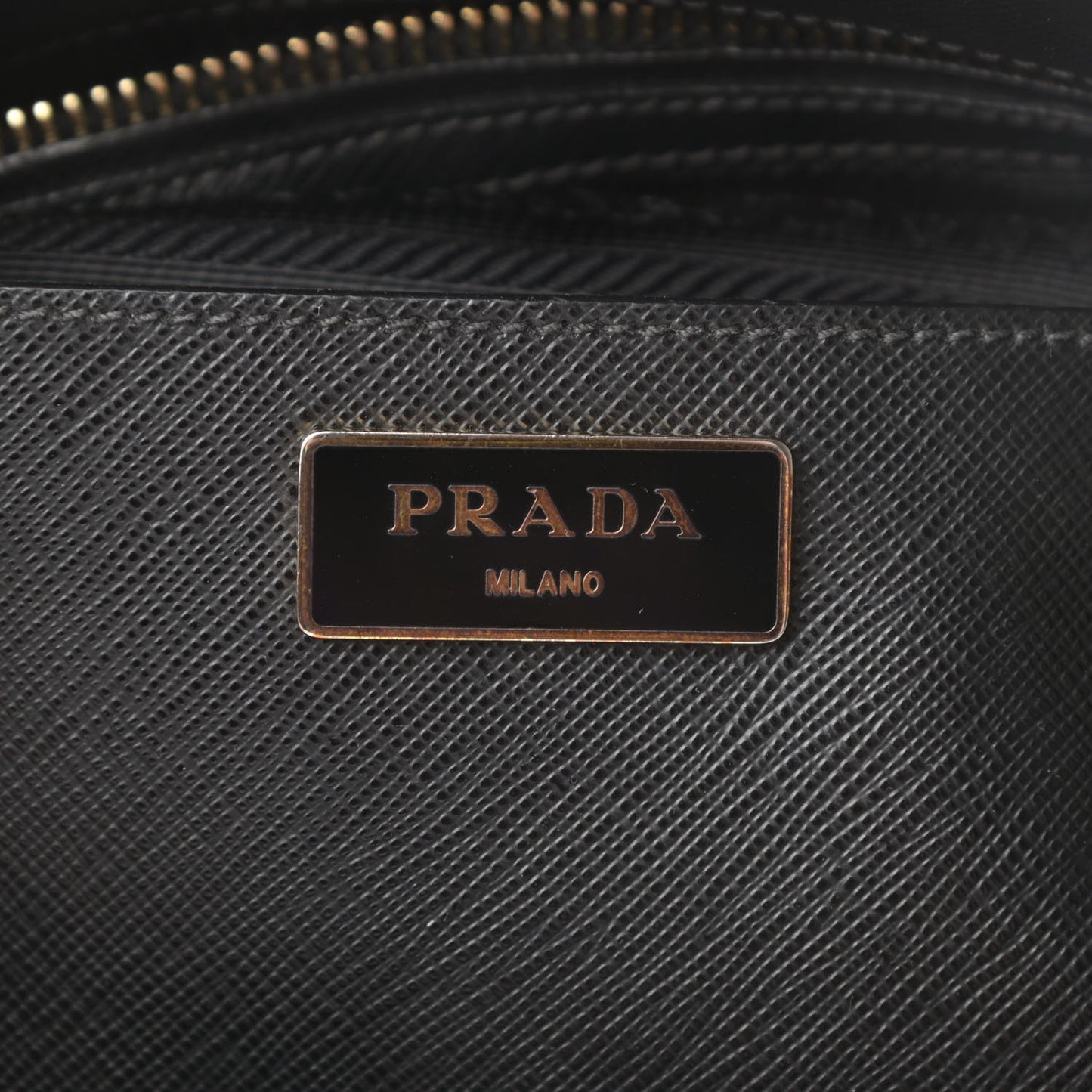 Saffiano Medium Galleria Double Zip Tote Black