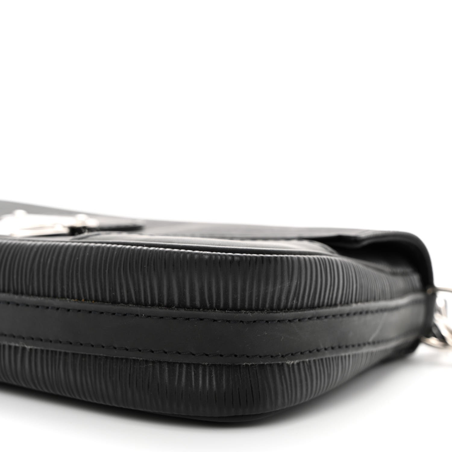 Louis Vuitton Epi Segur Pochette Black 12 of 12