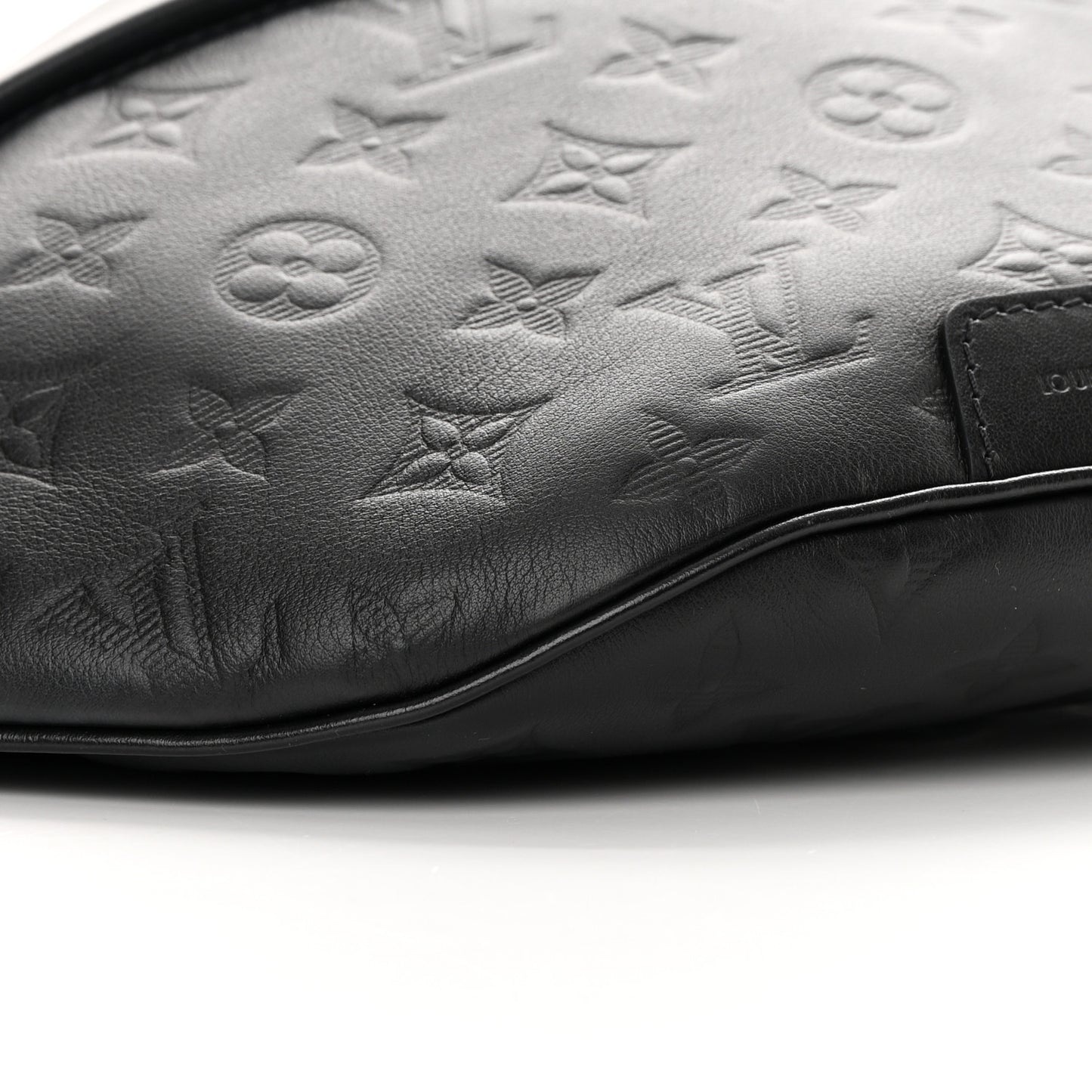 Calfskin Monogram Shadow Discovery Bumbag Black