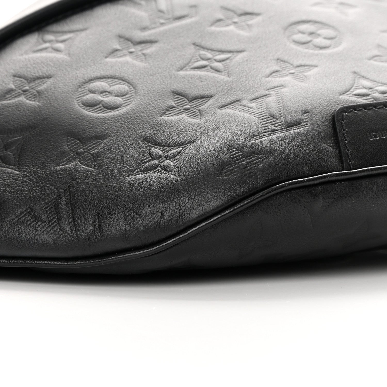 Louis Vuitton Calfskin Monogram Shadow Discovery Bumbag Black 8 of 12