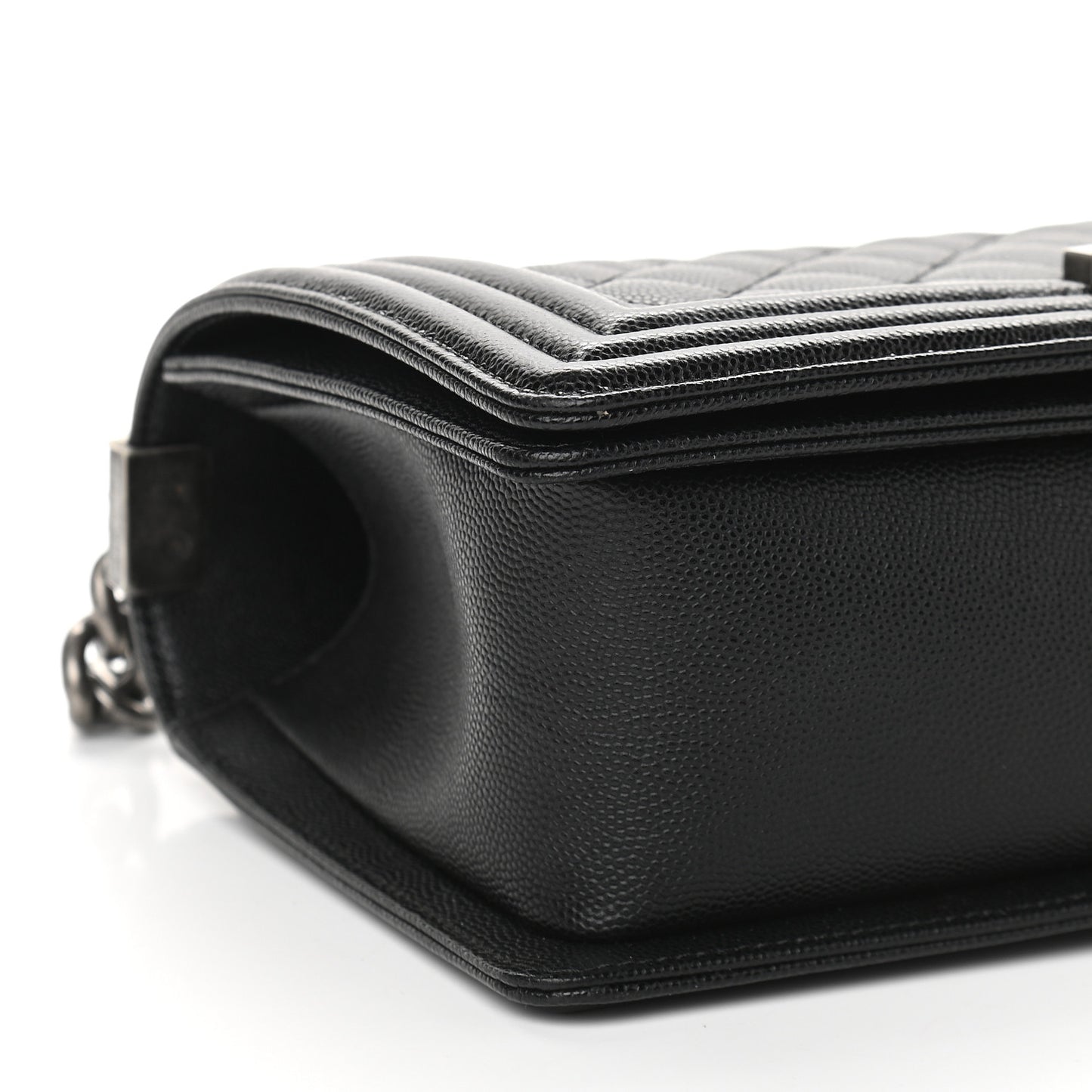 Caviar Quilted Medium Boy Flap Black
