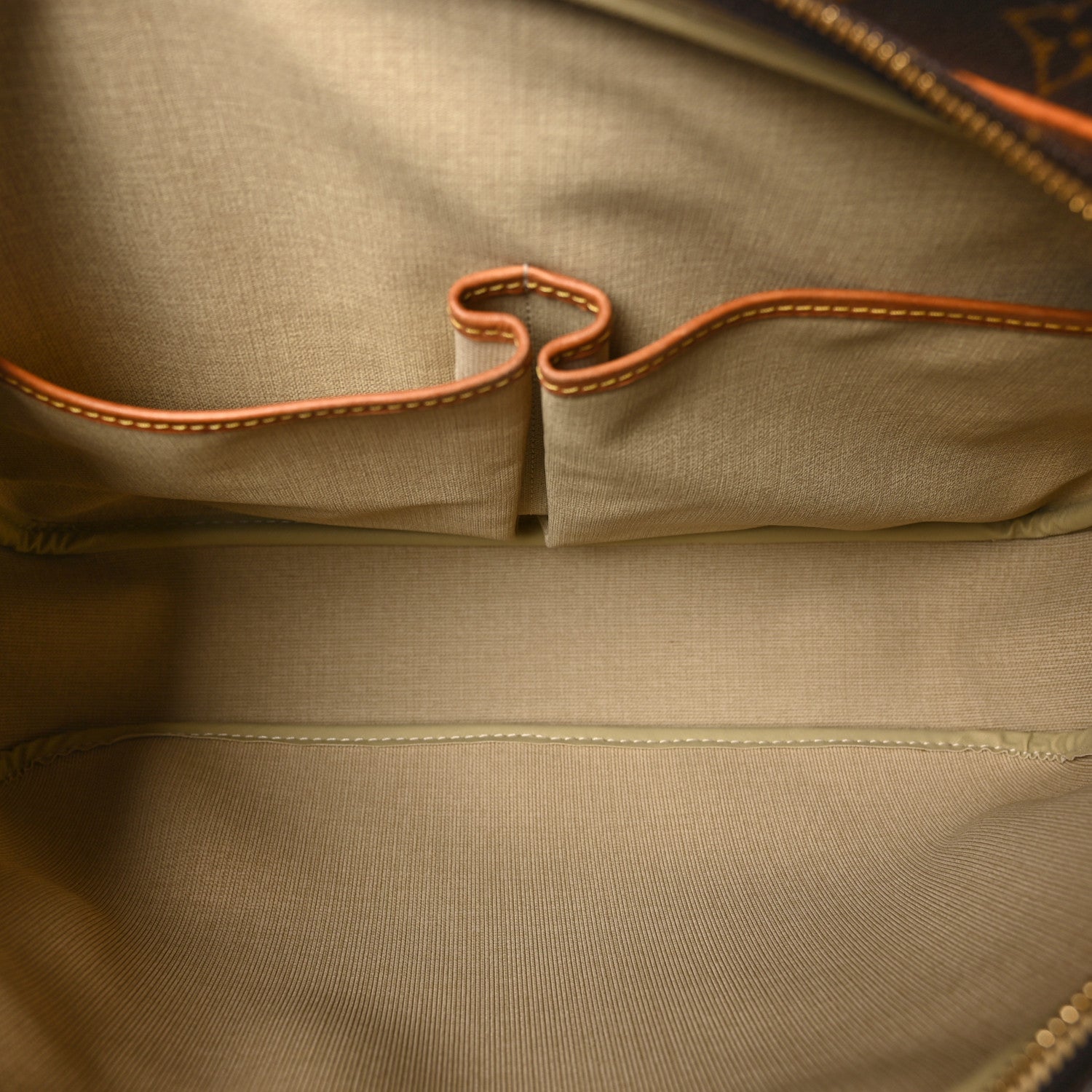 Louis Vuitton Monogram Reporter GM 5 of 12