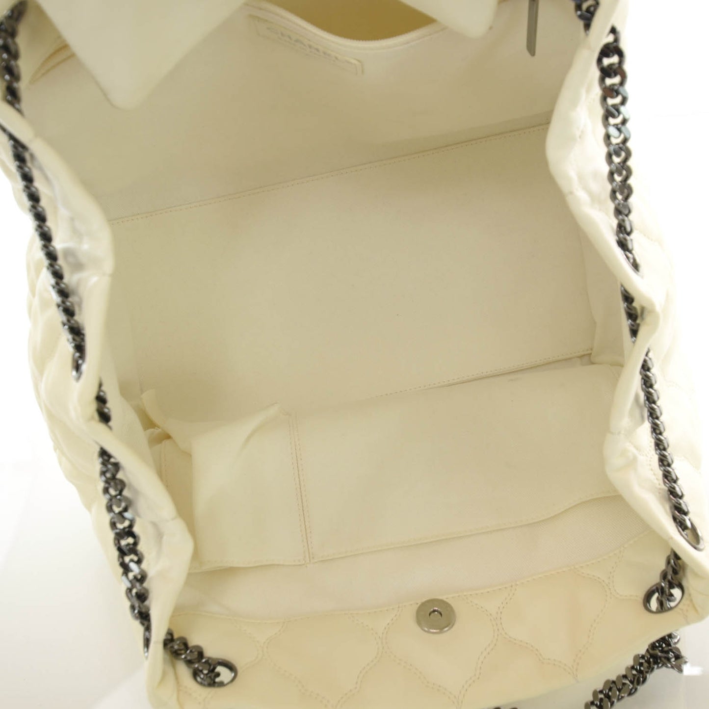 Lambskin Cells Accordion Tote Dark White