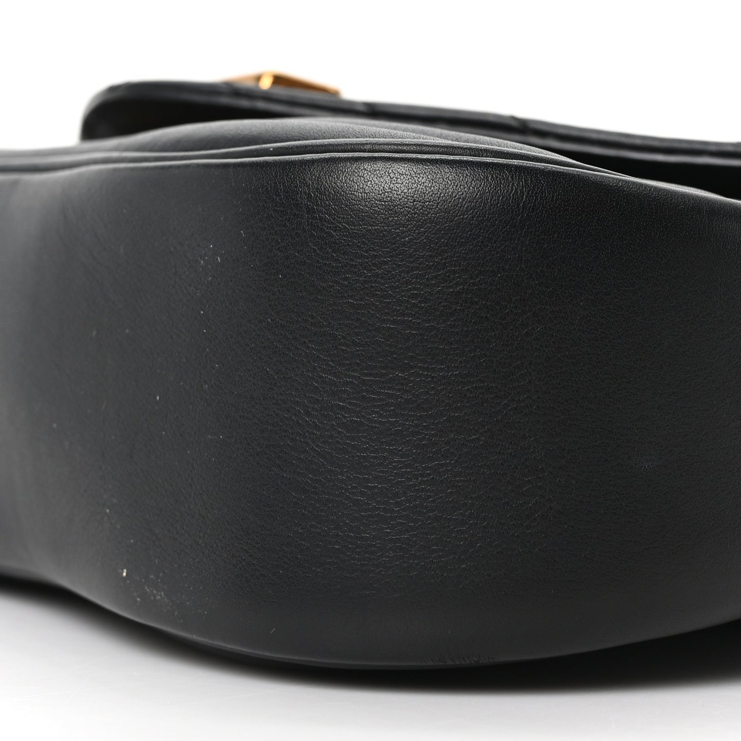 Calfskin New Wave Chain PM Black