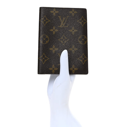 Louis Vuitton Monogram Passport Cover 2 of 8