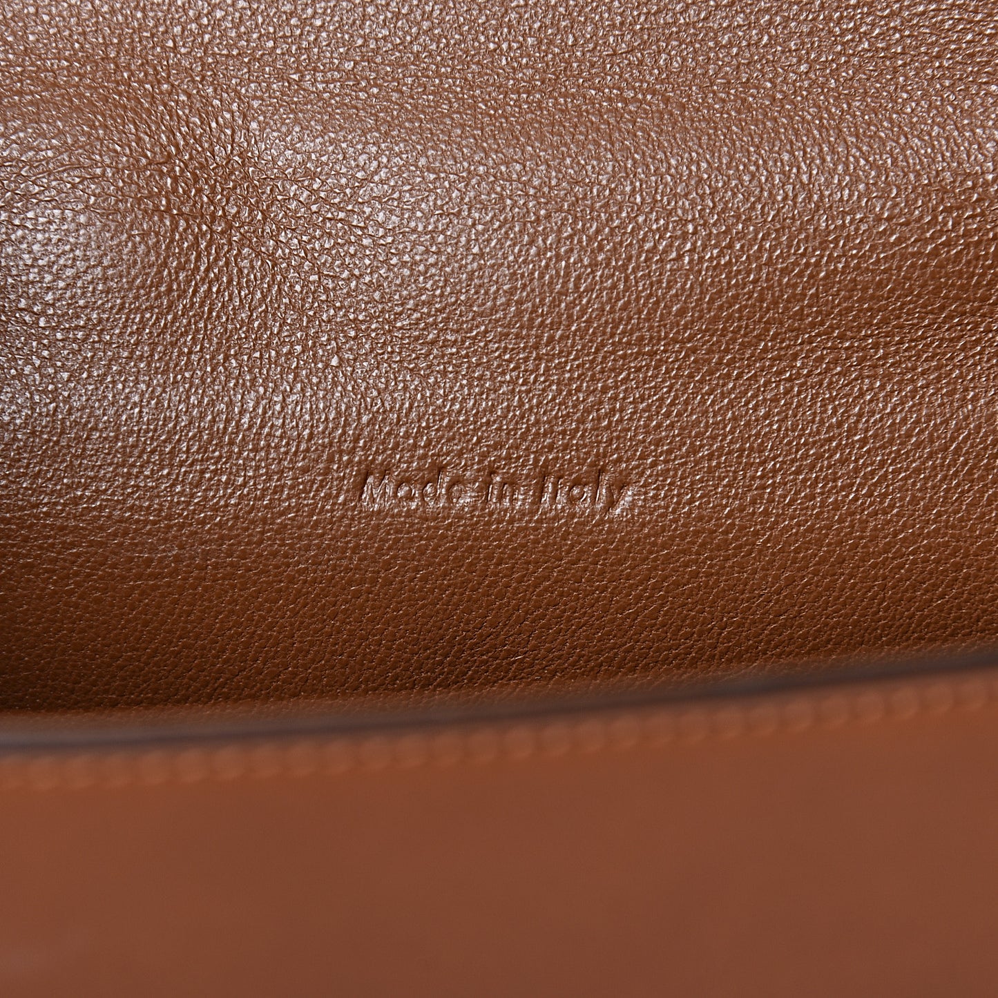 Supersoft Calfskin Medium Trotteur Caramel
