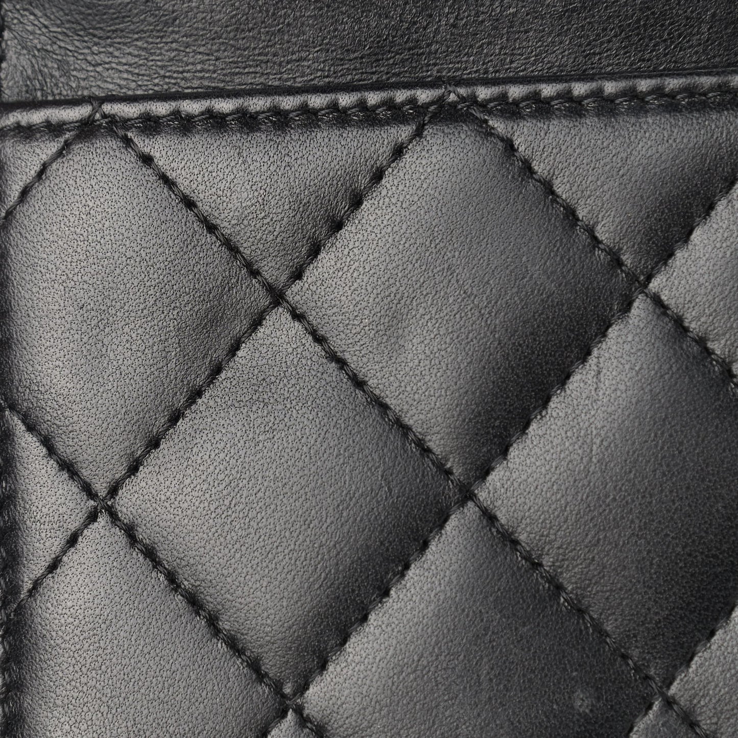 Lambskin Quilted Wallet On Chain WOC Black