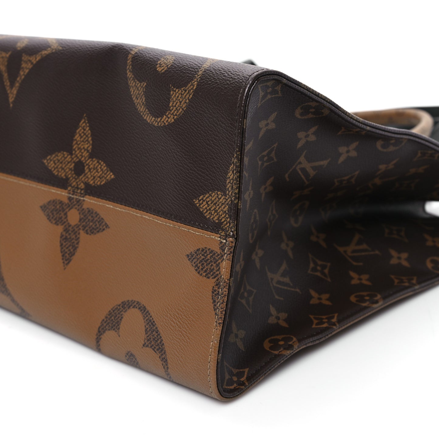 Reverse Monogram Giant Onthego GM